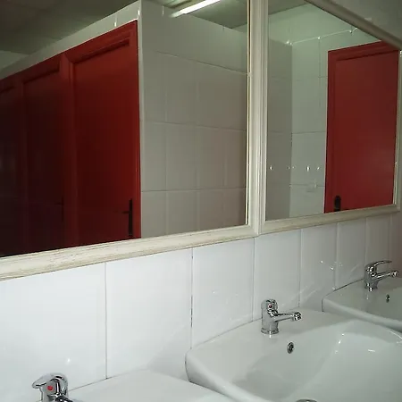 Hostel Albergue De Peregrinos A Santiago *