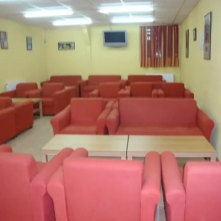 Hostal De Peregrinos A Santiago *