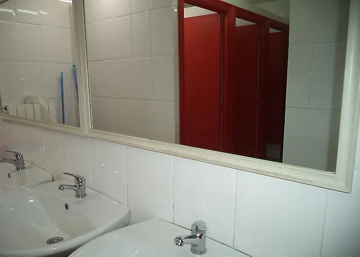 De Peregrinos A Santiago Белорадо