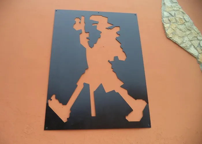 Ostello De Peregrinos A Santiago *